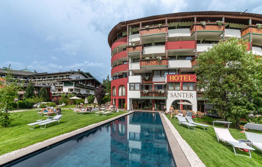 Hotel with pool in Dobbiaco