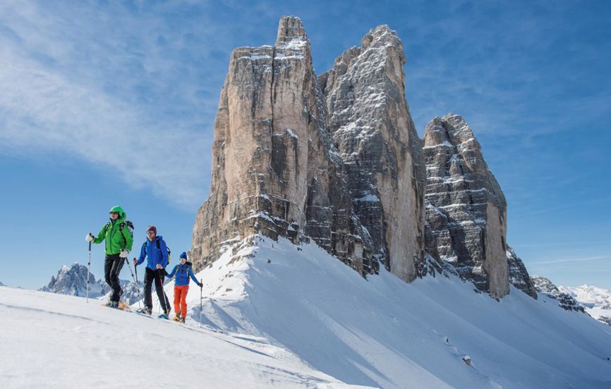 Snowshoe hike to the Three Peaks