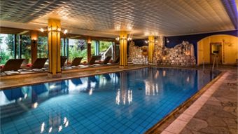 Das Hallenbad unseres Hotels in Toblach